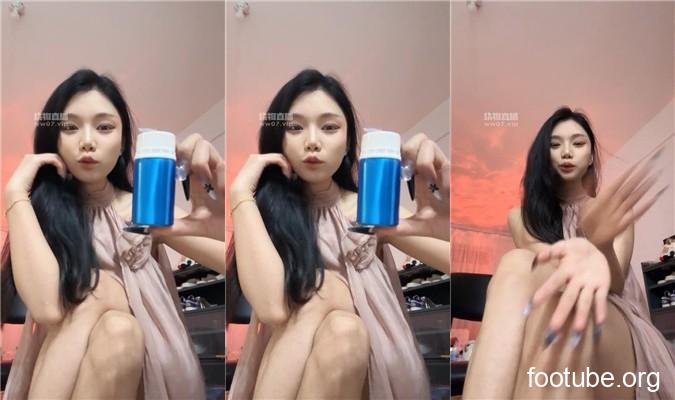 万万 · 资源封面