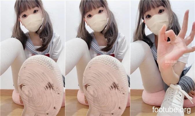 黑心小魔女 · 资源封面