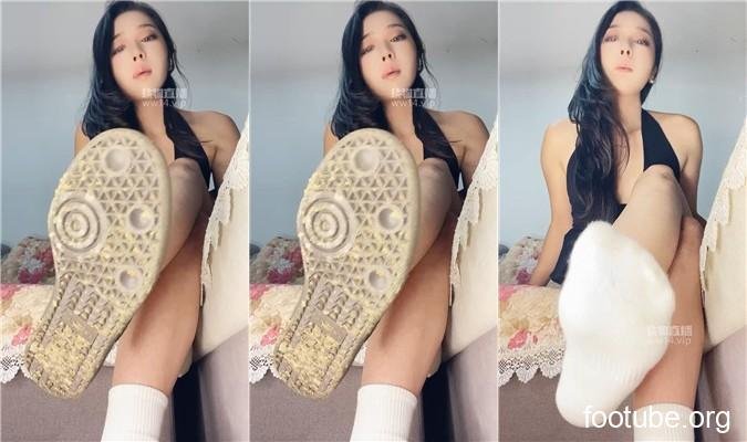 毛绒月亮 · 资源封面