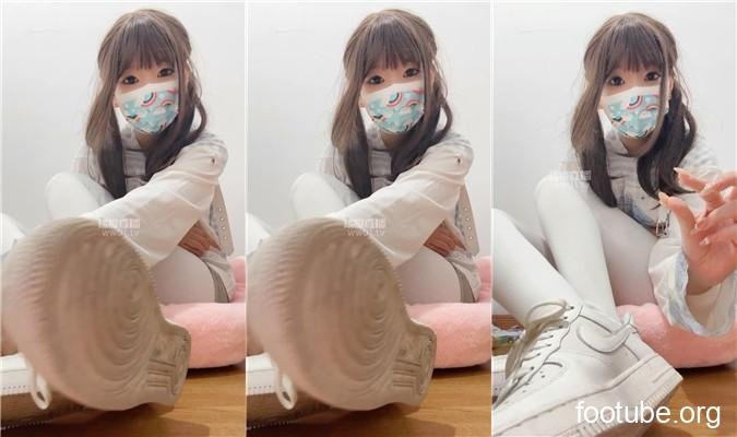 黑心小魔女 · 资源封面